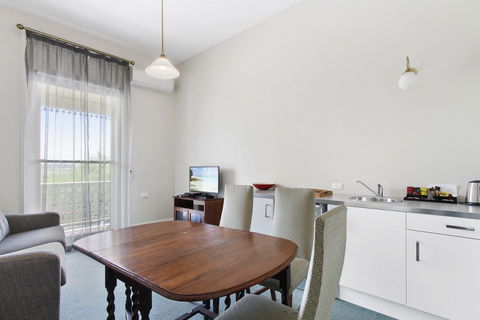 The Riversleigh - South Australia Travel 12