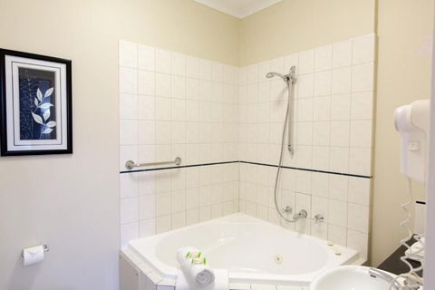 Barkly Motor Lodge - South Australia Travel 7