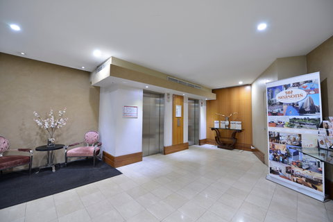 Seasons Darling Harbour - South Australia Travel 2