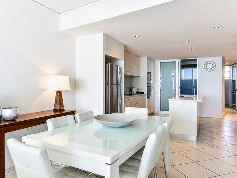 Grand Mercure Apartments Bargara - South Australia Travel 3