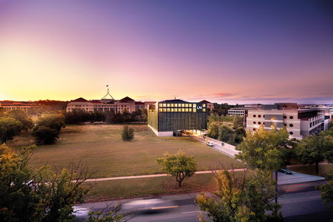 Little National Hotel - South Australia Travel 0