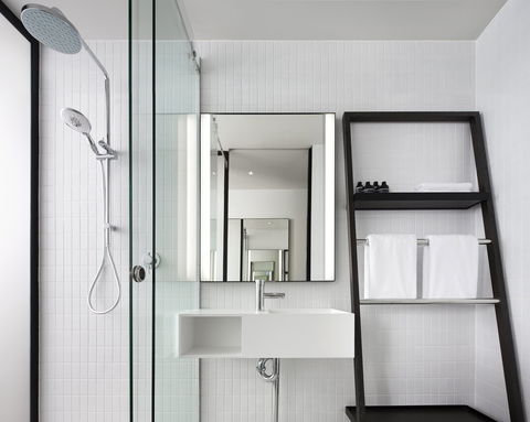 Little National Hotel - South Australia Travel 3