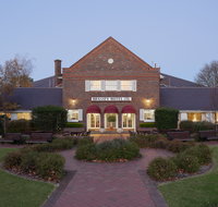 Brassey Hotel - South Australia Travel