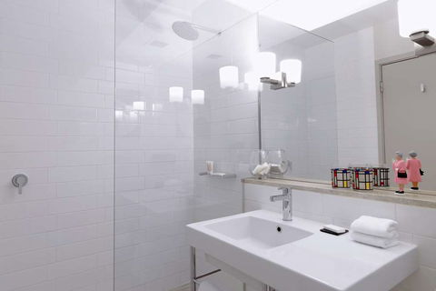 QT Canberra - South Australia Travel 5