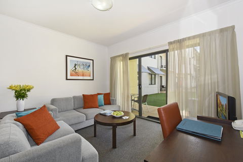 Metro Advance Apartments & Hotel - South Australia Travel 5