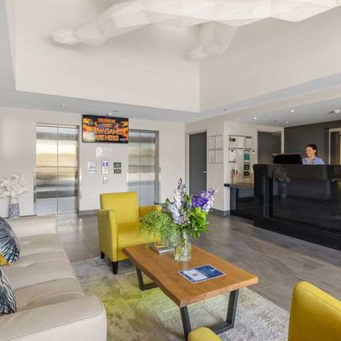 H on Mitchell Apartment Hotel - South Australia Travel 0