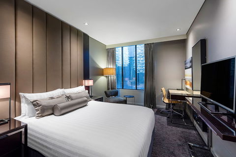 Gambaro Hotel - South Australia Travel 1