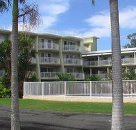 Cabarita Lake Apartments - South Australia Travel