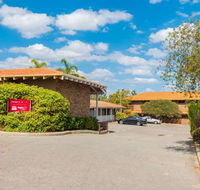 Nightcap at Wanneroo Tavern - South Australia Travel