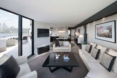 Crown Metropol Perth - South Australia Travel 9