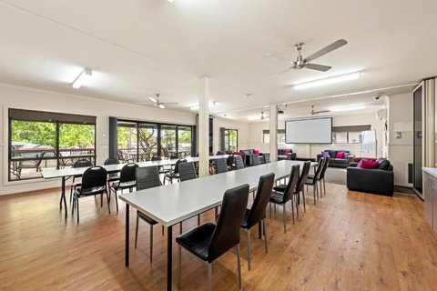 Discovery Parks Lake Hume - South Australia Travel 7