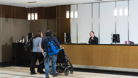 Crowne Plaza Canberra - South Australia Travel 3