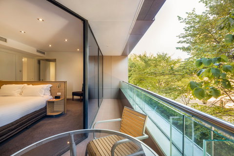 Crowne Plaza Canberra - South Australia Travel 14