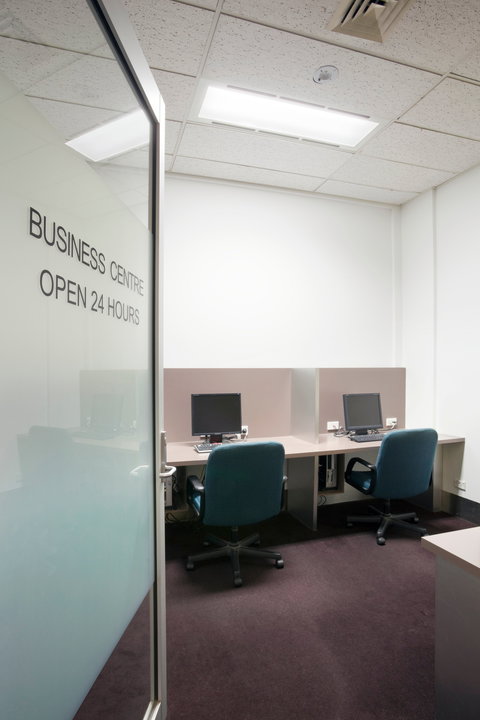 Crowne Plaza Canberra - South Australia Travel 16