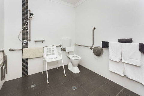 Quality Hotel Bayswater - South Australia Travel 4