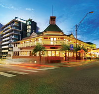 Oaks Grand Gladstone - South Australia Travel