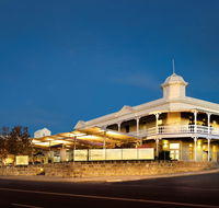 Tradewinds Hotel - South Australia Travel
