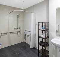Meriton Serviced Apartments North Sydney