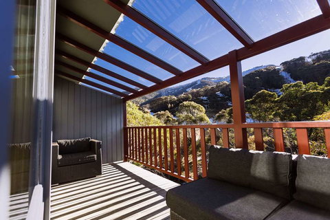 Thredbo Alpine Hotel - South Australia Travel 1