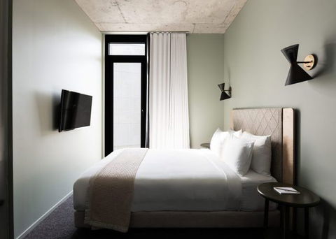 Alex Hotel, Perth - South Australia Travel 2