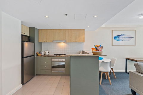 Astra Apartments Chatswood - South Australia Travel 0