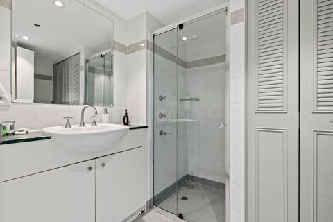 Astra Apartments Chatswood - South Australia Travel 1
