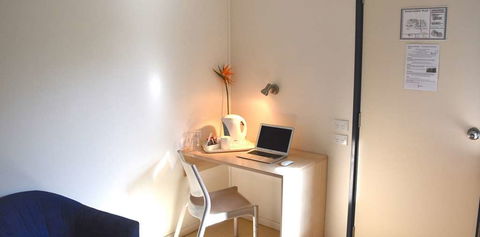 Vitrinite Village of Middlemount - South Australia Travel 7