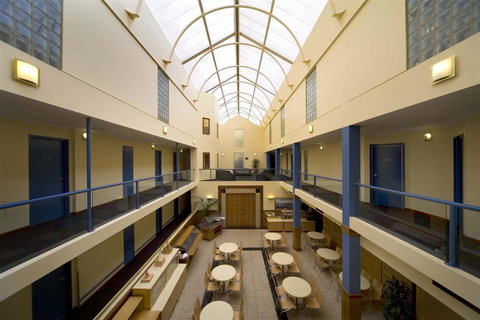 Capital Executive Apt Hotel Canberra - South Australia Travel 1