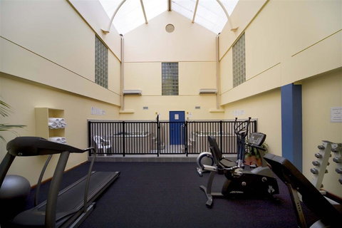 Capital Executive Apt Hotel Canberra - South Australia Travel 8