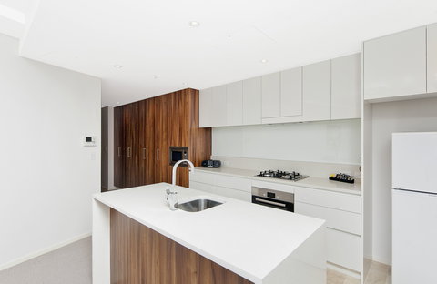 Astra Canberra Manhattan - South Australia Travel 7