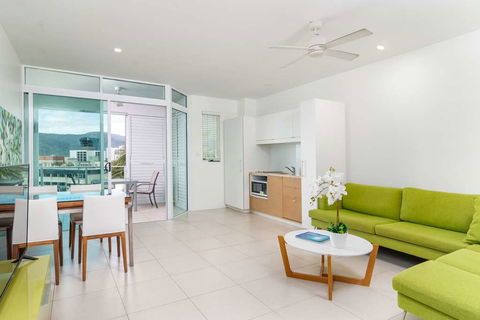 201 Lake Street - Cairns - South Australia Travel 6
