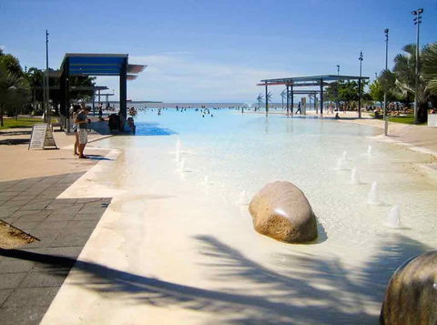 Mercure Cairns - South Australia Travel 16