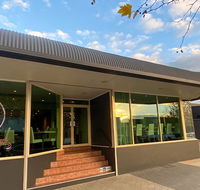 Ashton Townhouse Motel  Suites Tumut - South Australia Travel