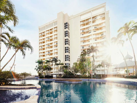 Pullman Cairns International - South Australia Travel 1