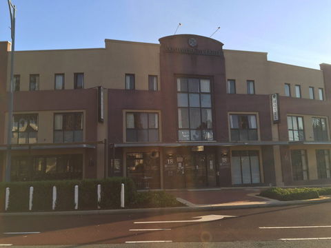 Joondalup City Hotel - South Australia Travel 0