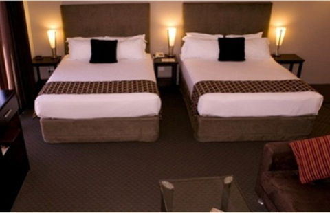 Joondalup City Hotel - South Australia Travel 1