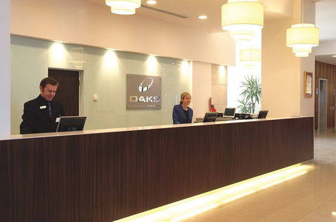 Oaks Pier Plaza - South Australia Travel 1