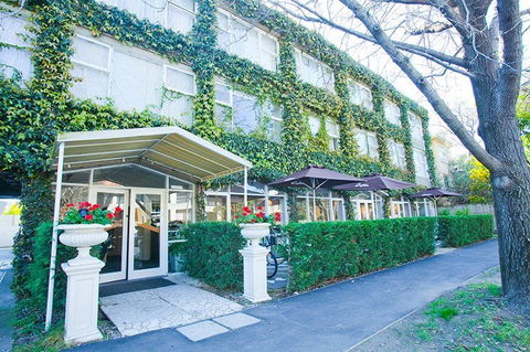 Punt Road Apartment Hotel - South Australia Travel 0