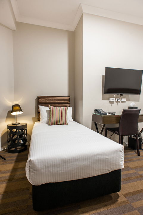 57 Hotel - South Australia Travel 1