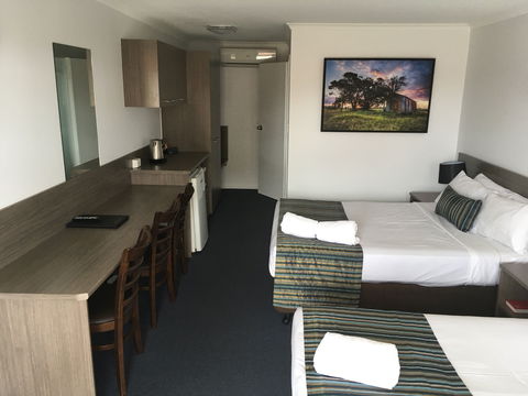 Sugar Country Motor Inn - South Australia Travel 0