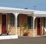 Colonial Motor Lodge - South Australia Travel