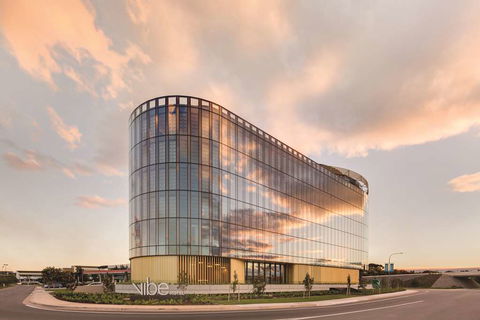 Vibe Hotel Canberra Airport - South Australia Travel 0