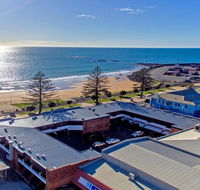 Beachfront Voyager Motor Inn - South Australia Travel