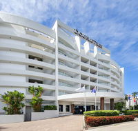 DoubleTree by Hilton Cairns - South Australia Travel