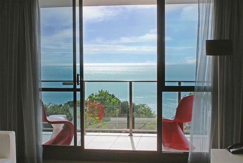 Cairns Plaza Hotel - South Australia Travel 1