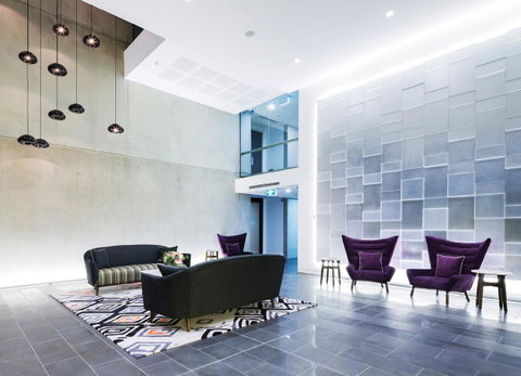 Avenue Hotel Canberra - South Australia Travel 1