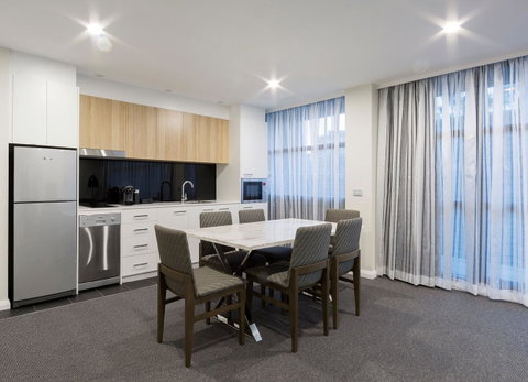 Avenue Hotel Canberra - South Australia Travel 9