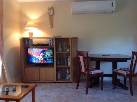 The Cook Cottage - South Australia Travel 3