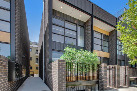 Accommodate Canberra - Parbery - South Australia Travel 8