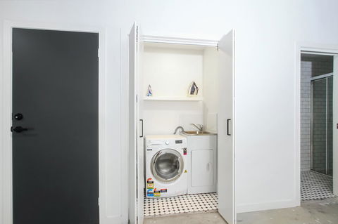 Accommodate Canberra - Parbery - South Australia Travel 7